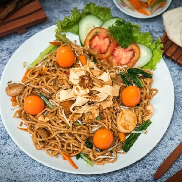 Chicken Yaki Soba — Futigi, Fresh Meadows